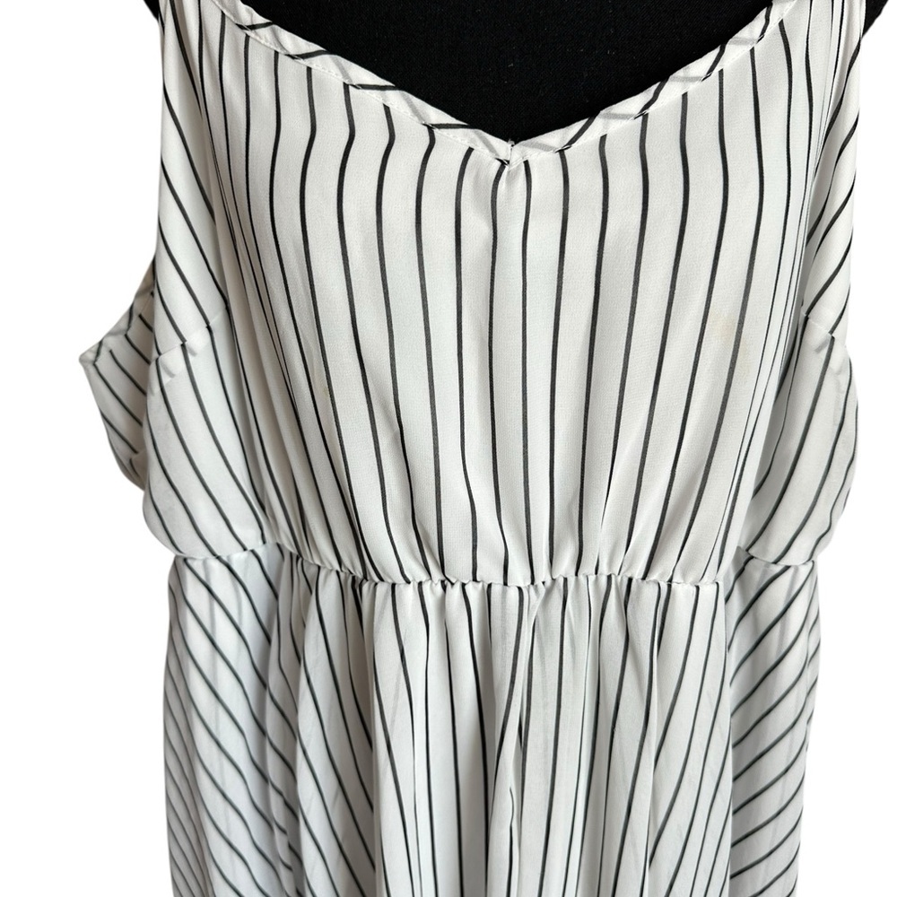 Torrid Midi Chiffon Black and White Stripes Pleated Dress Size 3 - Picture 10 of 17